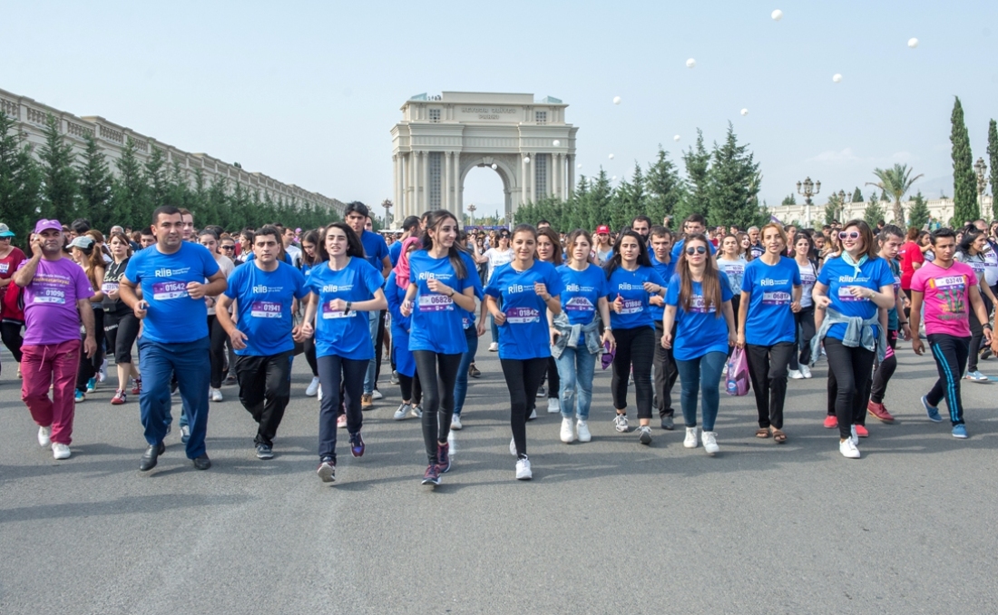 RİİB-in könüllüləri “Gəncə Marafonu - 2017”də iştirak ediblər