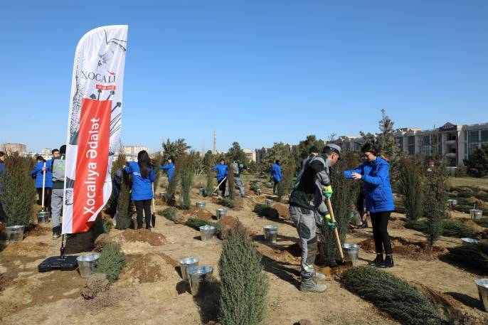 Könüllülər Xocalı soyqırımının 31-ci ildönümü ilə əlaqədar ağacəkmə aksiyasında iştirak ediblər