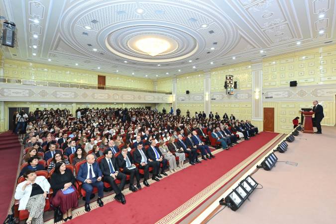 Oktyabrın 5-də Bakı Dövlət Universitetində “Daha təhsilli gələcək” devizi ilə Təhsildə Yeni Çağırışlar VII Beynəlxalq Forumu keçirilib