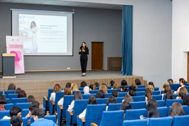 “Güclü cəmiyyətin zərif simaları” layihəsi çərçivəsində Xankəndi şəhərində görüş keçirilib